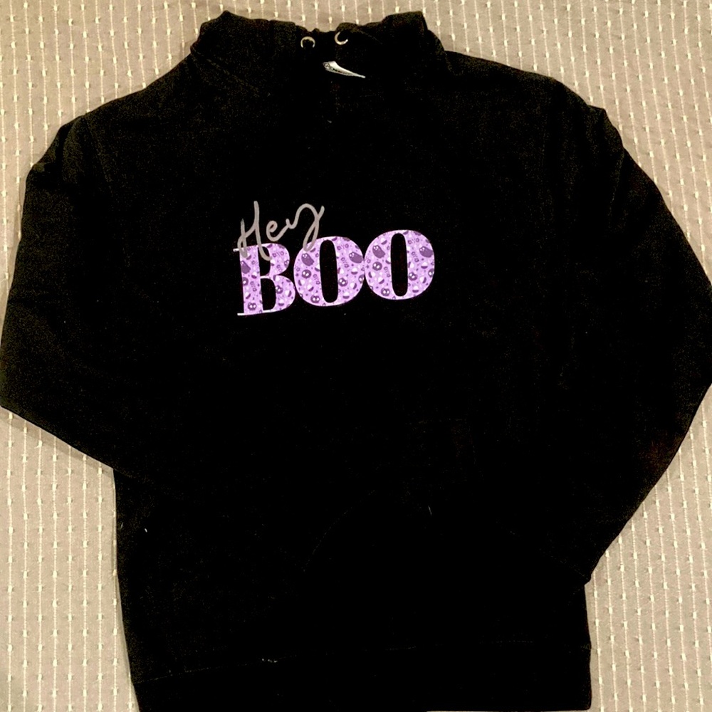 Halloween hoodie size adult small